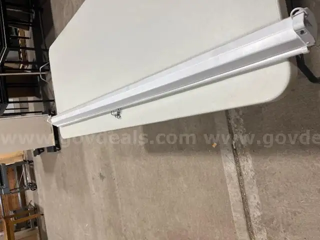 Dalite Projector Screen