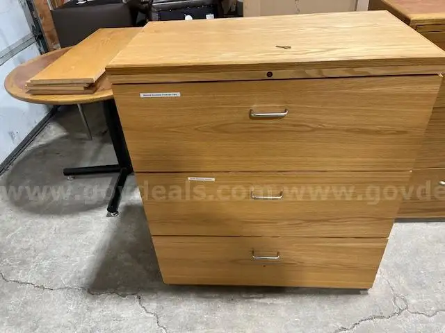 Wood filing Cabinet