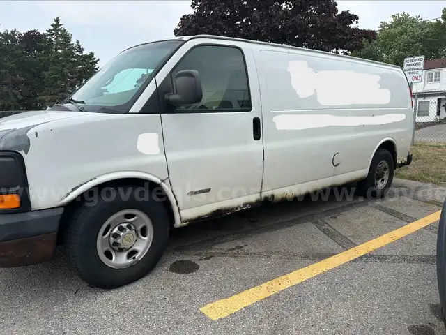 2004 Chevy Express CARGO Van
