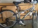 SPECIALIZED EXPEDITION BICYCLE, SILVER (AUC429)