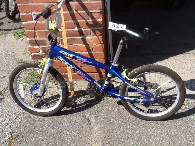 SCHWINN, YOUTH BIKE , BLUE AVICO ROAD HEAT(AUC427)