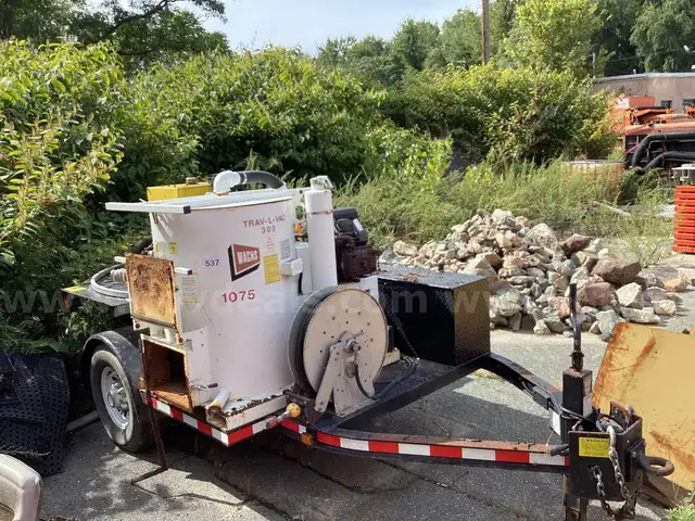 WACHS TRAV-L-VAC 300 VACUUM AND VALVE EXERCIZER TRAILER (AUC-537)