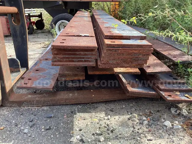 9FT PLOW BLADES, LOT QTY OF 28 (AUC548)