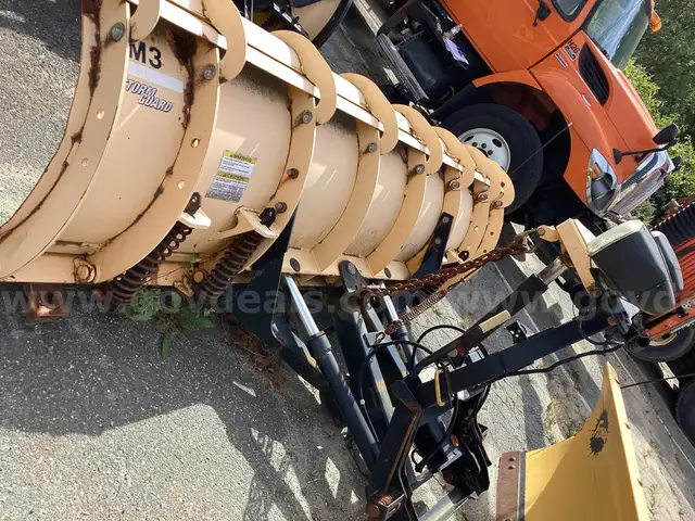 FISHER MINUTE MOUNT PLOW, 9ft (AUC-533, M3)