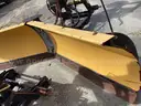FISHER MINUTE MOUNT V PLOW, 9ft (AUC-534, M7)