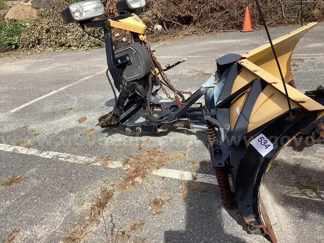 FISHER MINUTE MOUNT V PLOW, 9ft (AUC-534, M7)