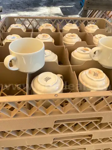 Ceramic coffee cups &#x26; glasses