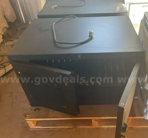 16-Port Charging Station