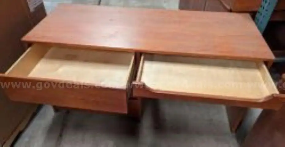 Lot of 5 Desk-Dressers - G2415201