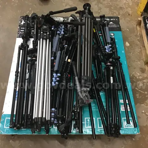 Lot of camera tripods - G2525901