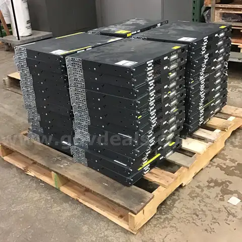 Lot of Network Switches - G2527201