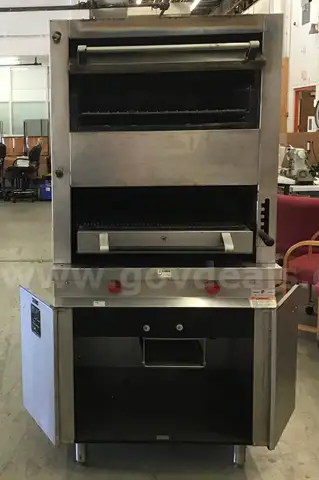 Commercial Oven - G2528601