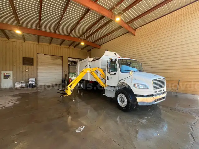 2018 Freightliner M2 Garbage Truck