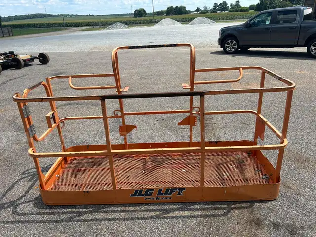 JLG Boom Lift BASKET