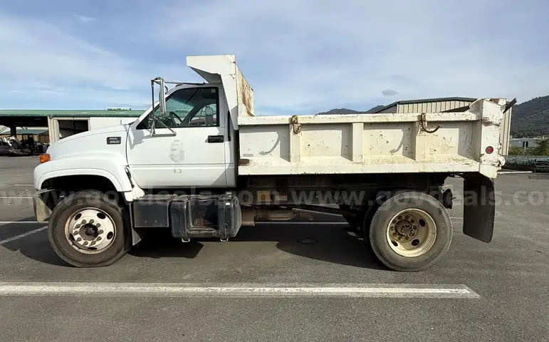 1998 GMC C7H042 *Low Miles*