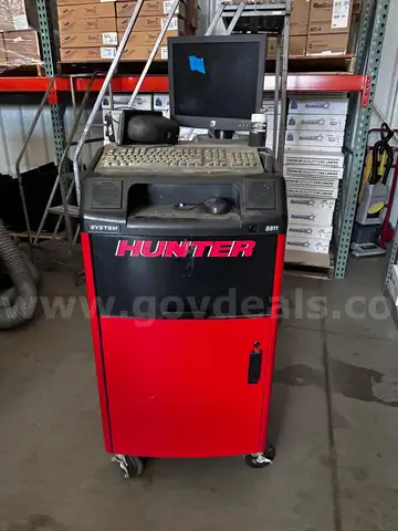 1 (one) Hunter PA130 Alignment machine