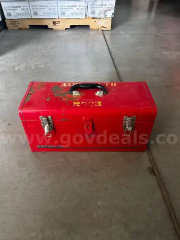 1 (one) Tool box