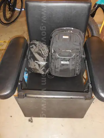 POLYGRAPH CHAIR (GD4164)