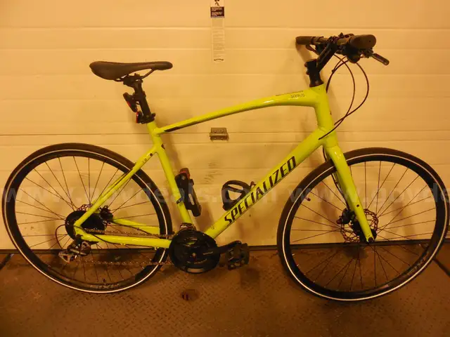 SPECIALIZED SIRUS 2.0 BIKE (GD4226)