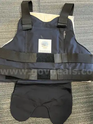 Tactical Vest w/ Threat Level IIIA plates