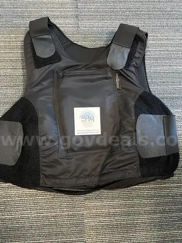 Tactical Vest w/ threat level IIIA plate