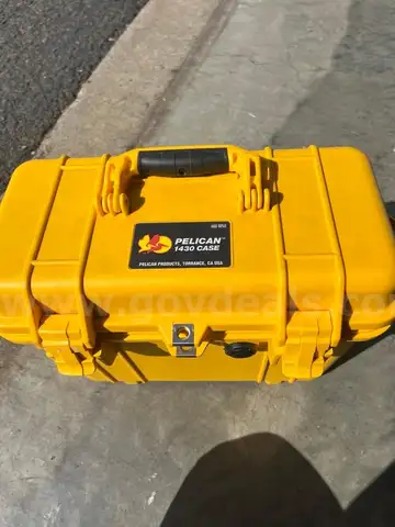 PELICAN CASE w/ RANDOM ELECTRONICS