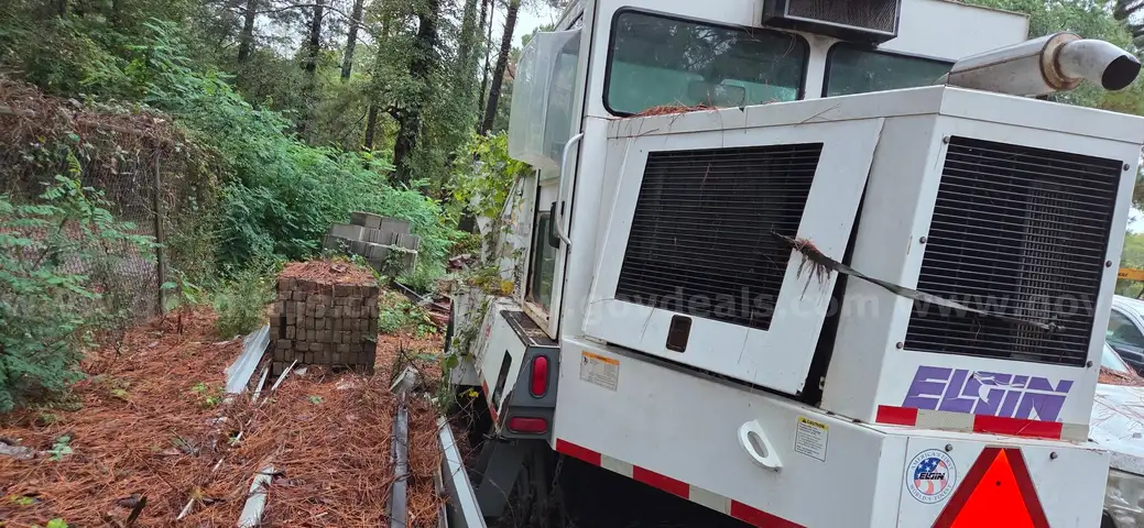 Elgin Street Sweeper