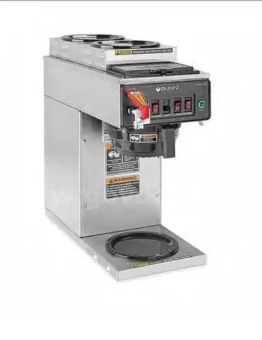Brand New Bunn Automatic with Three Burners with Decanter