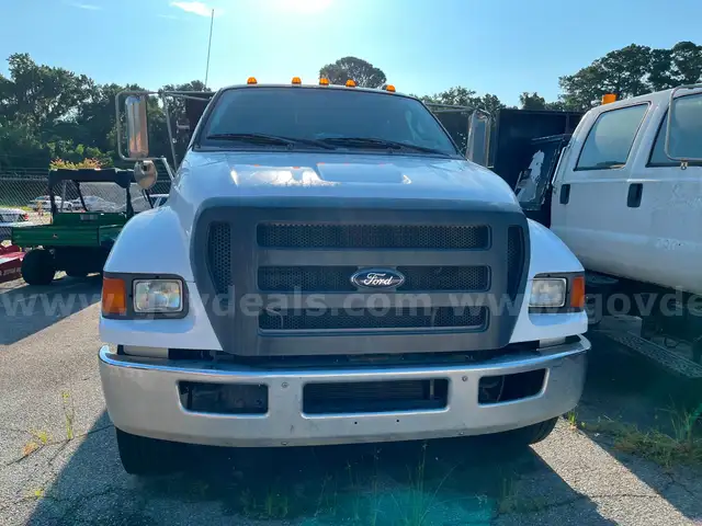 2012 Ford F-650