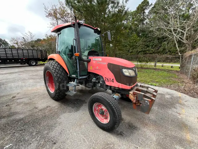 2012 Kubota M6040 Tractor