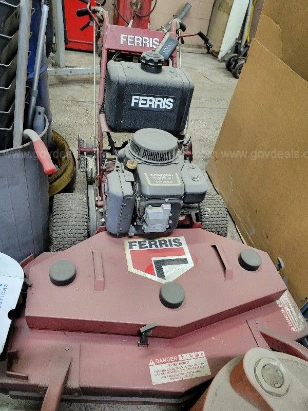 Ferris mower with online kawasaki engine