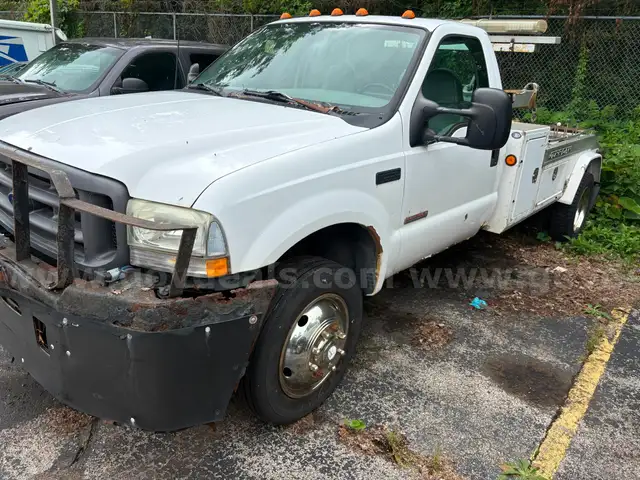 2003 Ford F-550 XL Super Duty Tow Truck