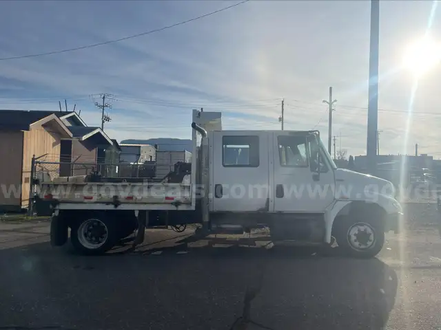 2007 International 4100 CONVENTIONAL CAB, 6.0L V8 DIESEL.