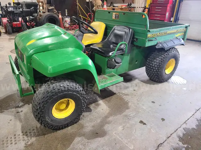John Deere Gator 4X2 Utility Vehicle