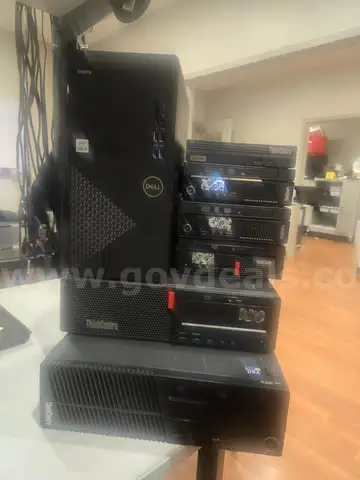 Lot of 7 Desktop Computers