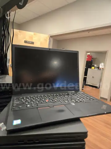 Lot of 9 Lenovo Laptops
