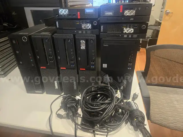 Lot of 9 Desktop Computers