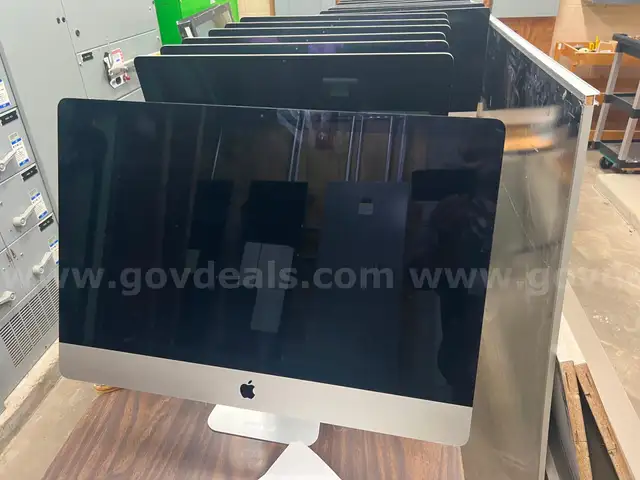LOT of 19 iMac A2115 Computers