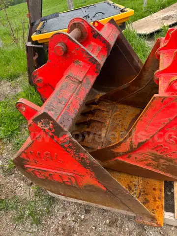 Ditching Bucket