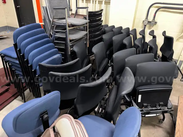 Lot of office Furniture