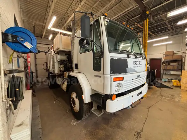 2002 Sterling SC8000 Vac Truck