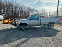 LOT 640- 2000 CHEVROLET 2500 PICKUP TRUCK