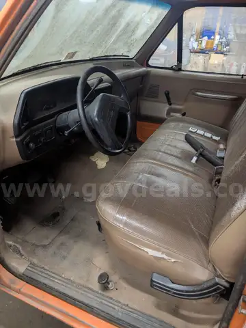 1988 Ford F350 Dump Truck