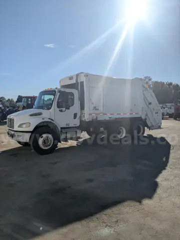 2010 Freightliner M2 106 Garbage Truck