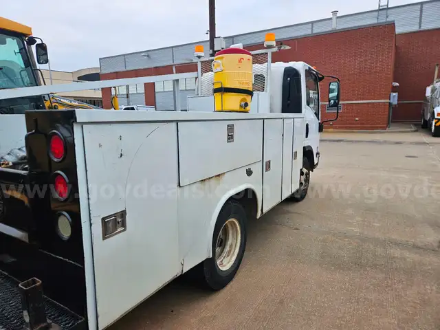 2009 GMC  W4S042 W/ UTILITY BODY