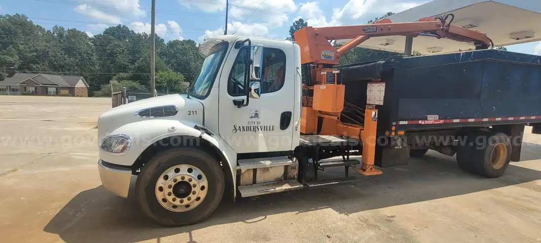 2024 Freightliner M2