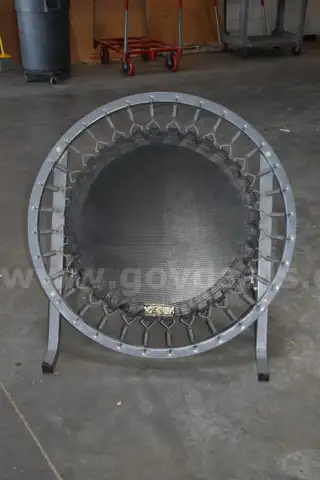 Mini pitching rebounder