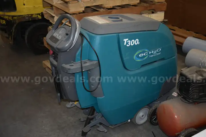 Tennant T300E Walk Behind Floor Scrubber
