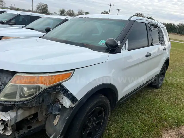 Unit 1085 2015 Ford Explorer