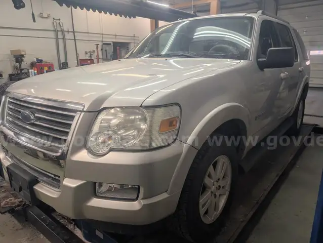 2007 Ford Explorer XLT 2 wheel drive